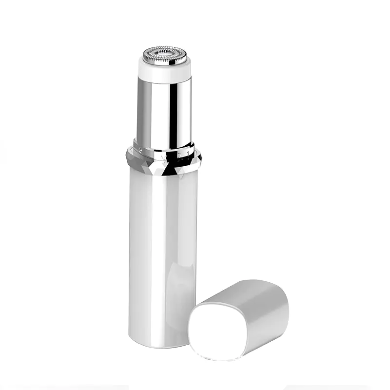 Comment la taille compacte d'un mini-rasoir portable pour hommes profite-t-il aux voyageurs fréquents?